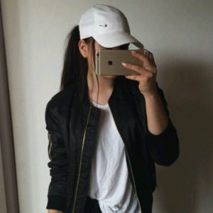 Meet your Posher, Destiny